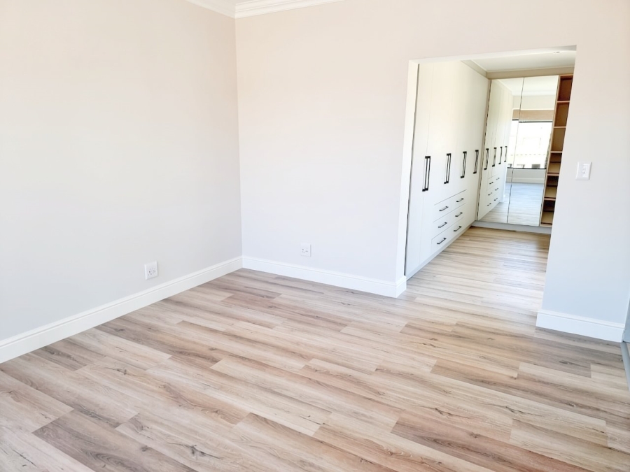 4 Bedroom Property for Sale in Sandown Western Cape